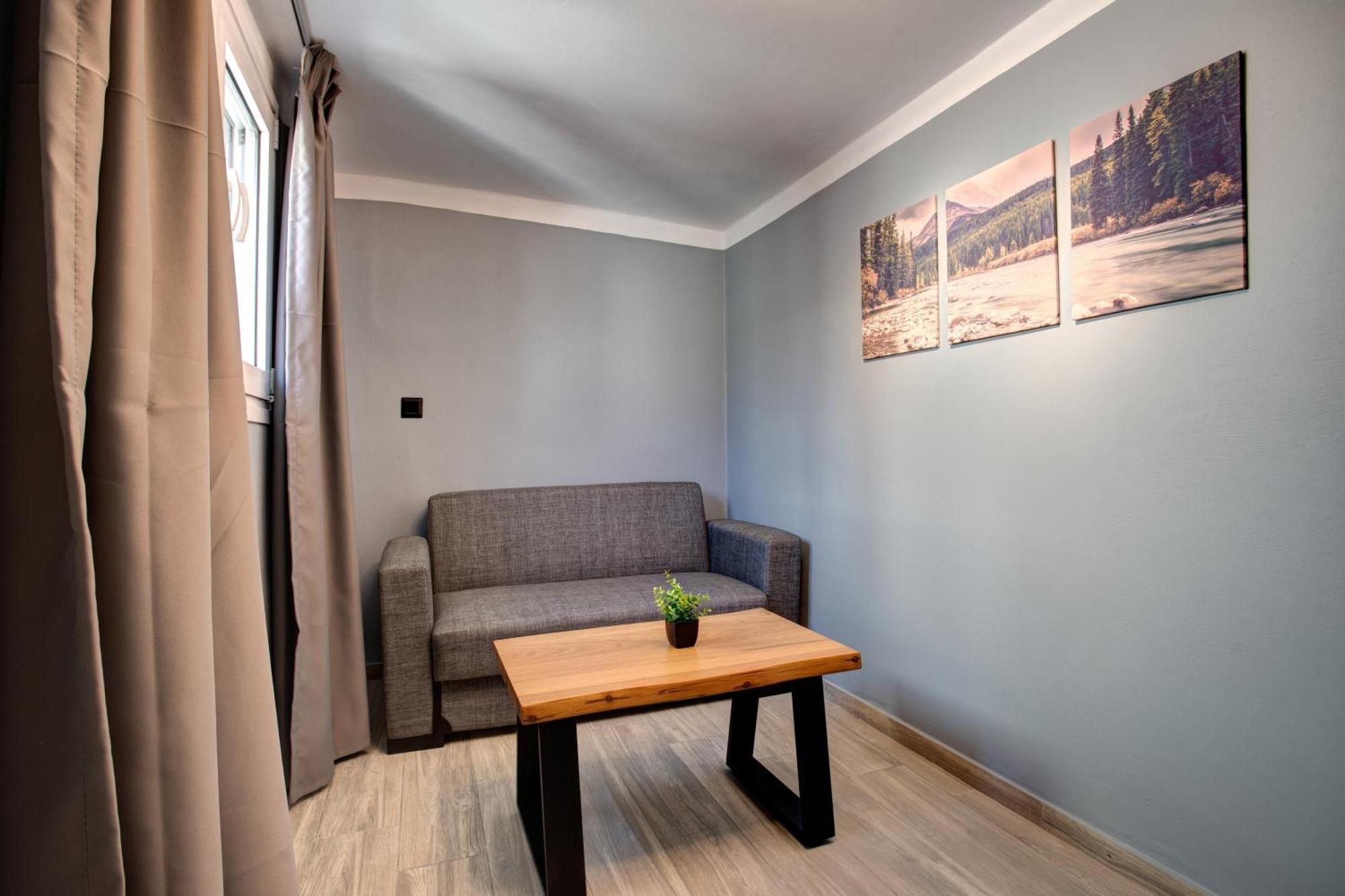 Agora Apartments Mytilíni エクステリア 写真