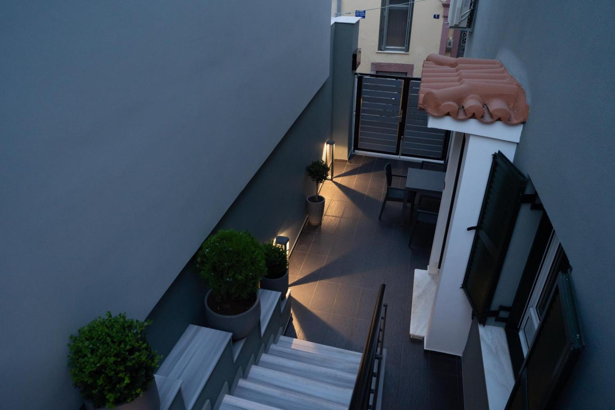 Agora Apartments Mytilíni エクステリア 写真