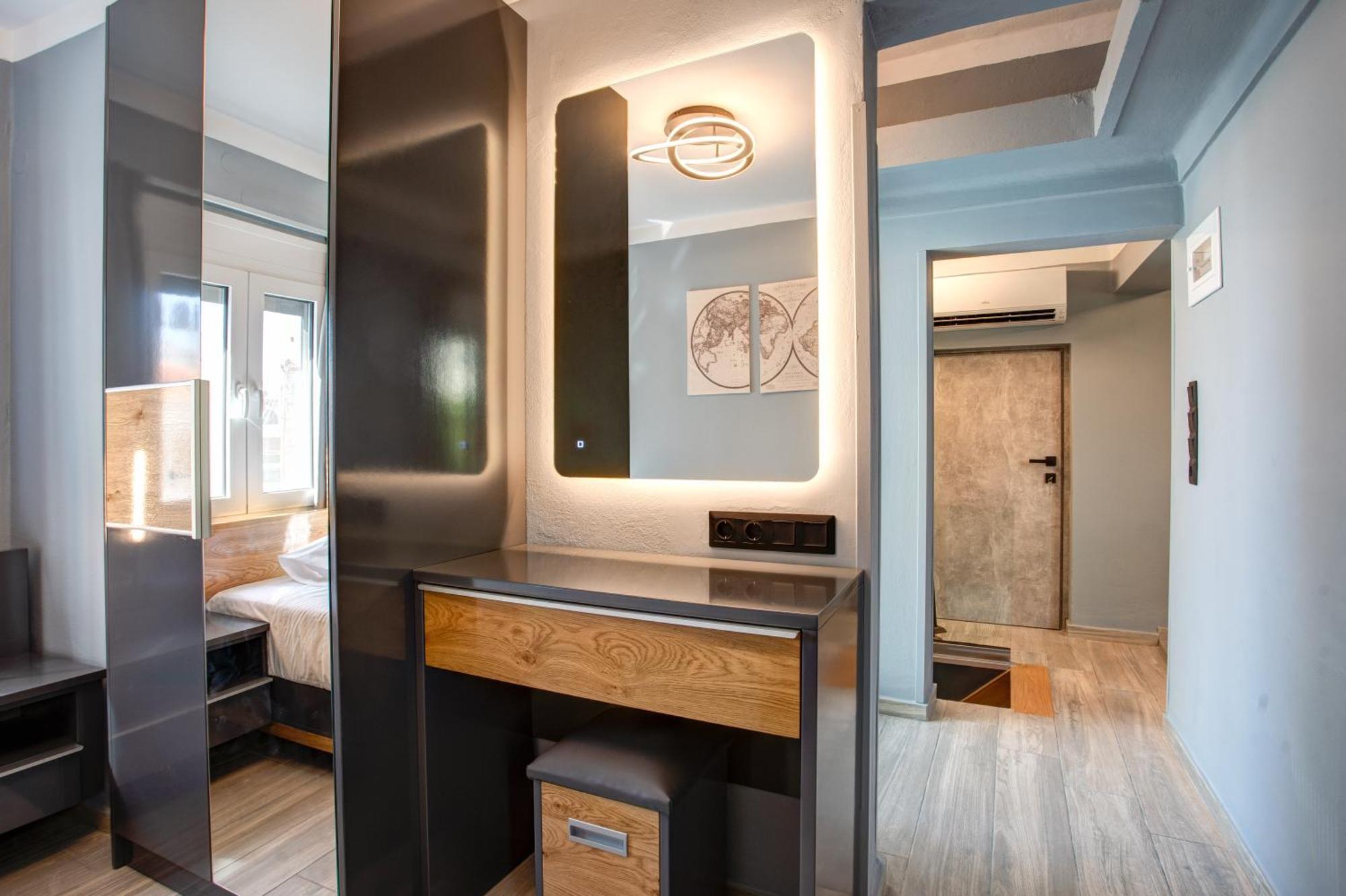 Agora Apartments Mytilíni エクステリア 写真